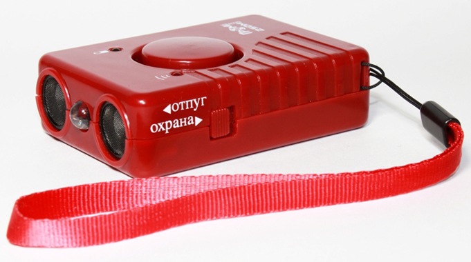 Шнурок, которым комплектуется ультразвуковой отпугиватель 